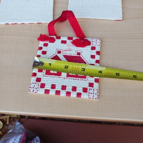 Vintage Handmade Acrylic Red/ White Quilt Square Ornaments Holiday Christmas I - Picture 8 of 8